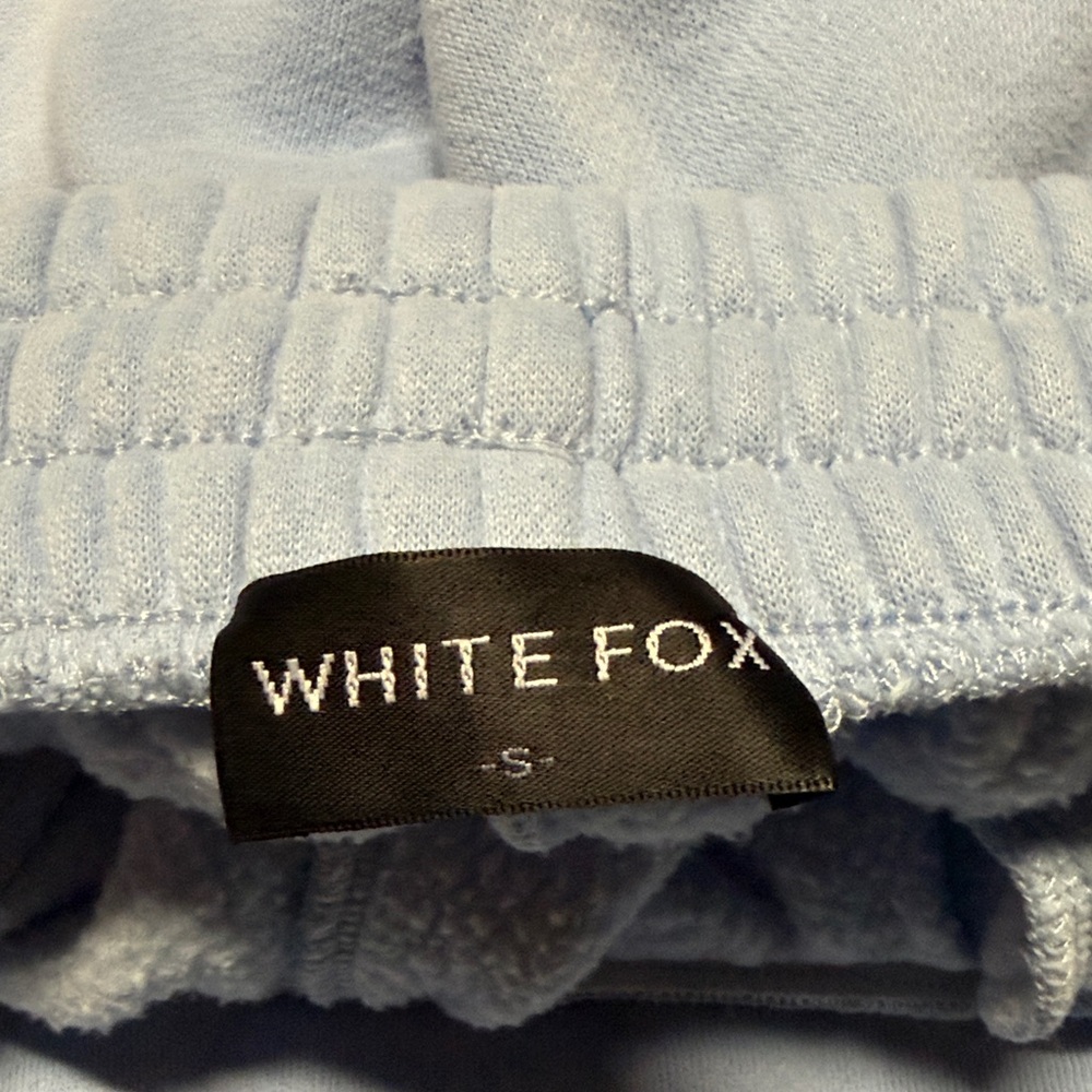 White Fox Boutique Pale Lavender Embossed Crewneck Sweatshirt - Picture 4 of 4